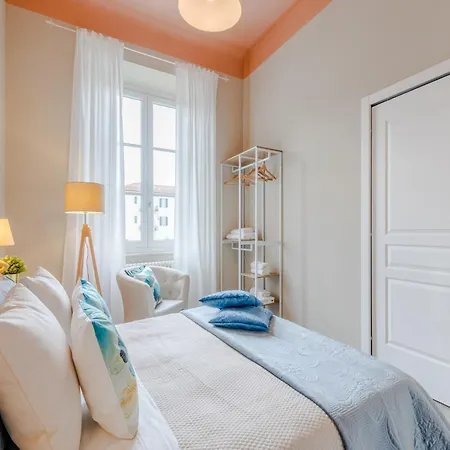 Modern Charming Urban Retreat Apartment Apartment Lucca
